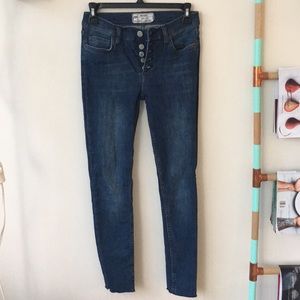 Free People Reagan raw hem skinny jeans - 26